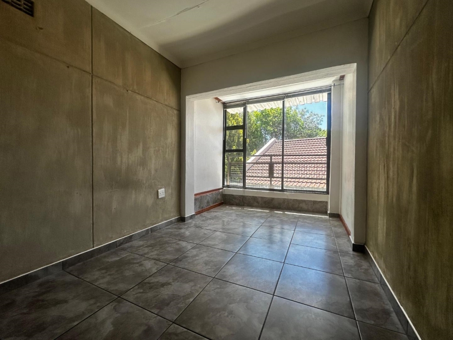 4 Bedroom Property for Sale in Heuwelsig Free State